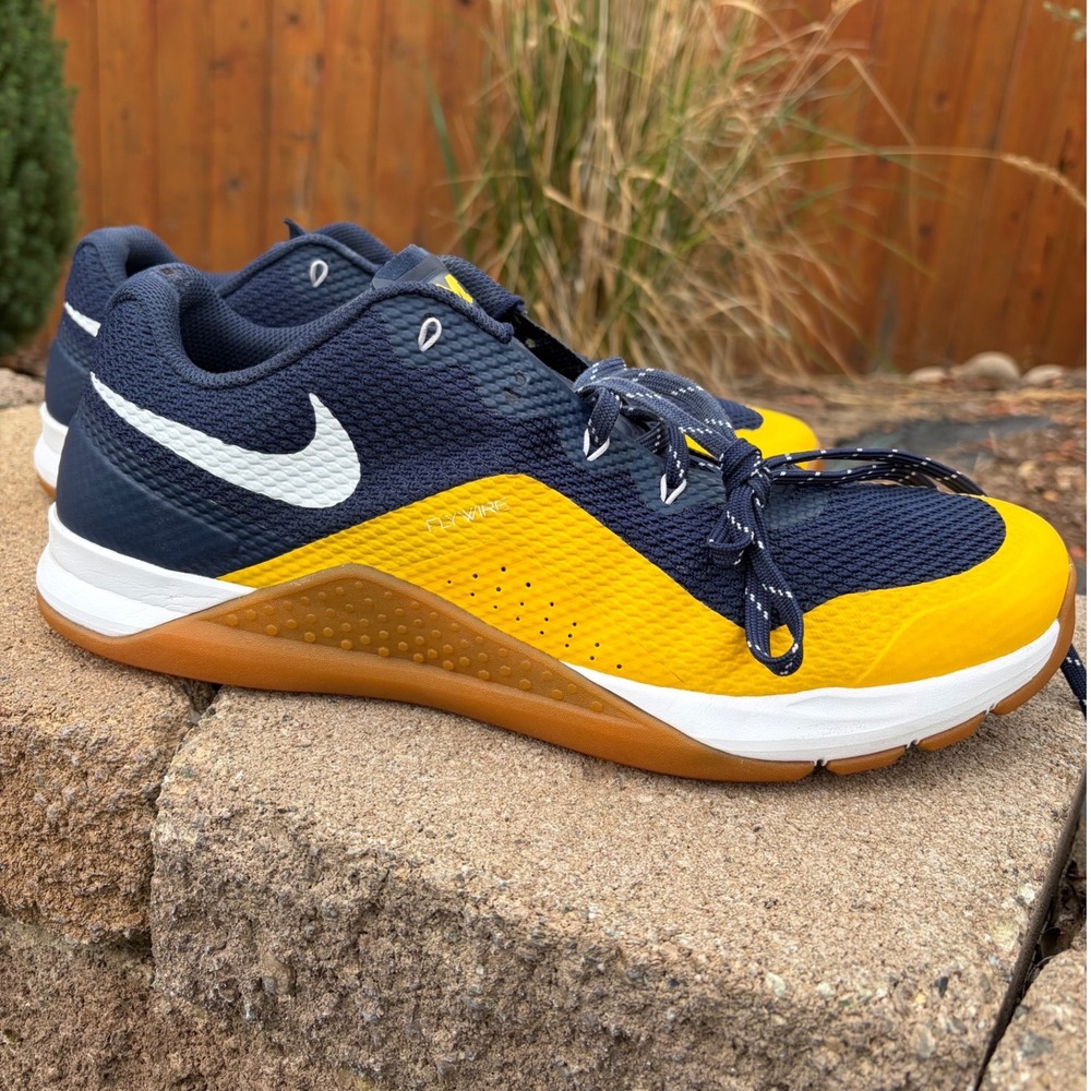Nike Free x Metcon Michigan Wolverines Navy Yellow Training Shoes Size 14